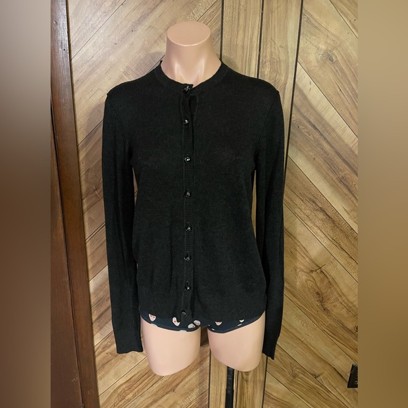 Pamela Dennis Women’s Small Black Semi Fitted Skull Buttons Cardigan - Picture 3 of 10